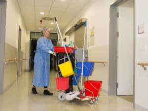 higiene-del-medio-hospitalario-y-limpieza-de-material